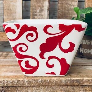 New Gorgeous CIROA white red Floral Square 4”x3” Porcelain Bowl